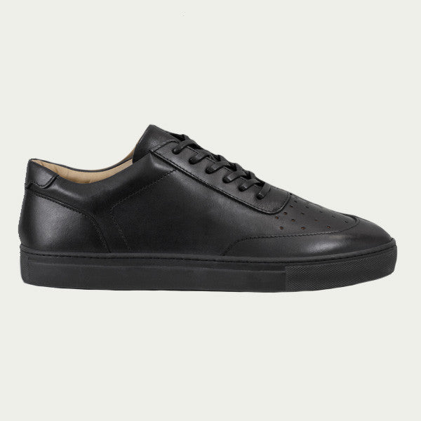82 Black